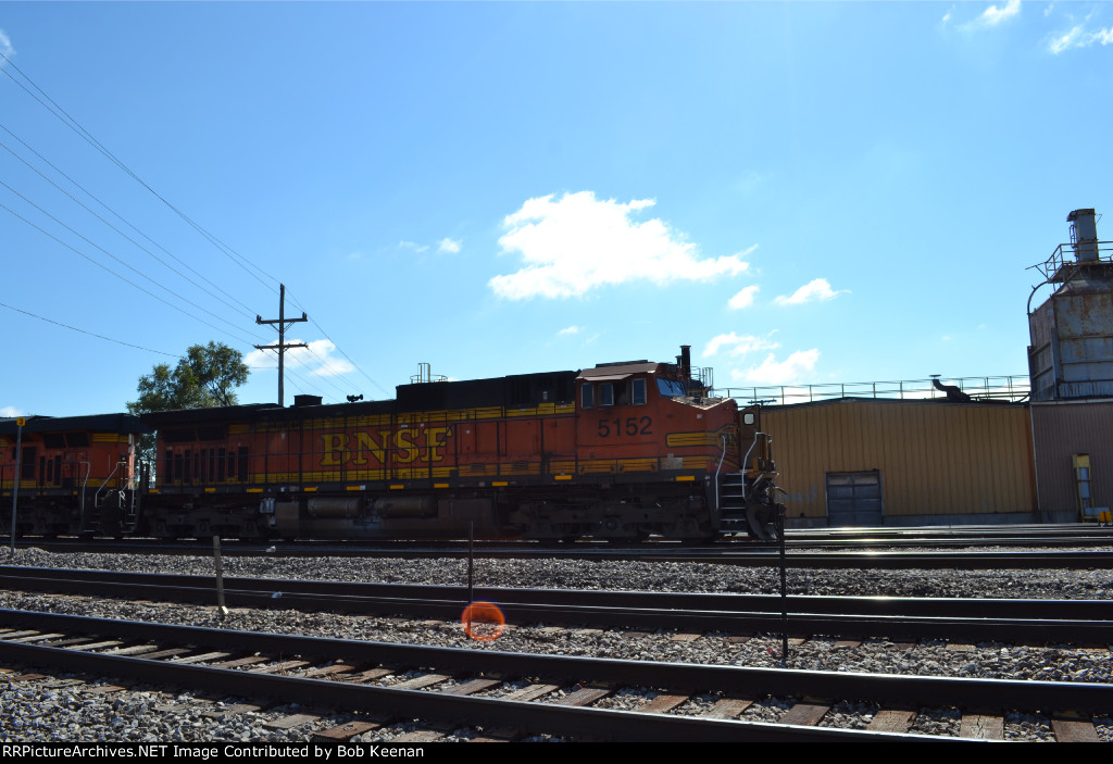 BNSF 5152